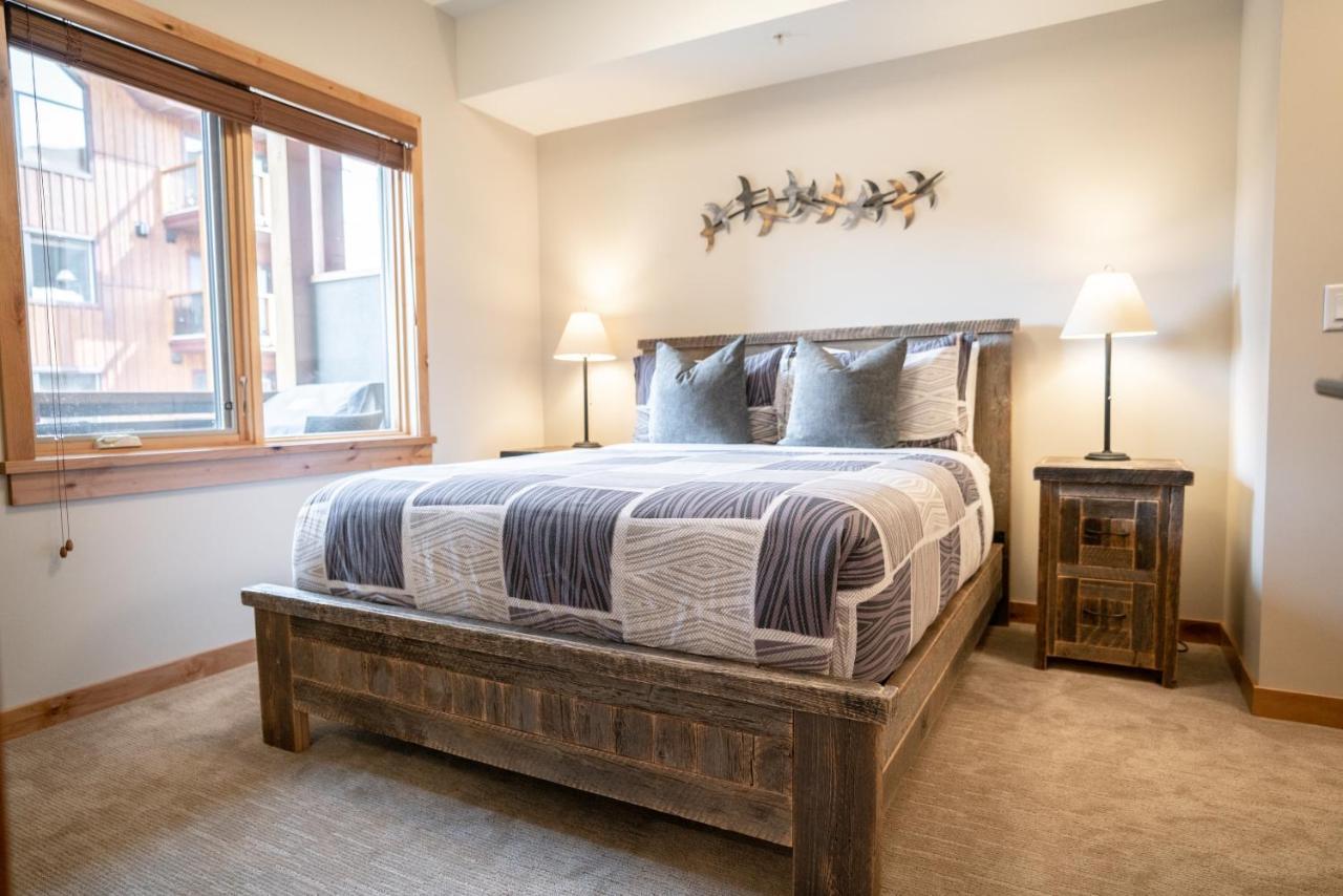 Spring Creek Luxury King One Bedroom At White Spruce Lodge Canmore Dış mekan fotoğraf